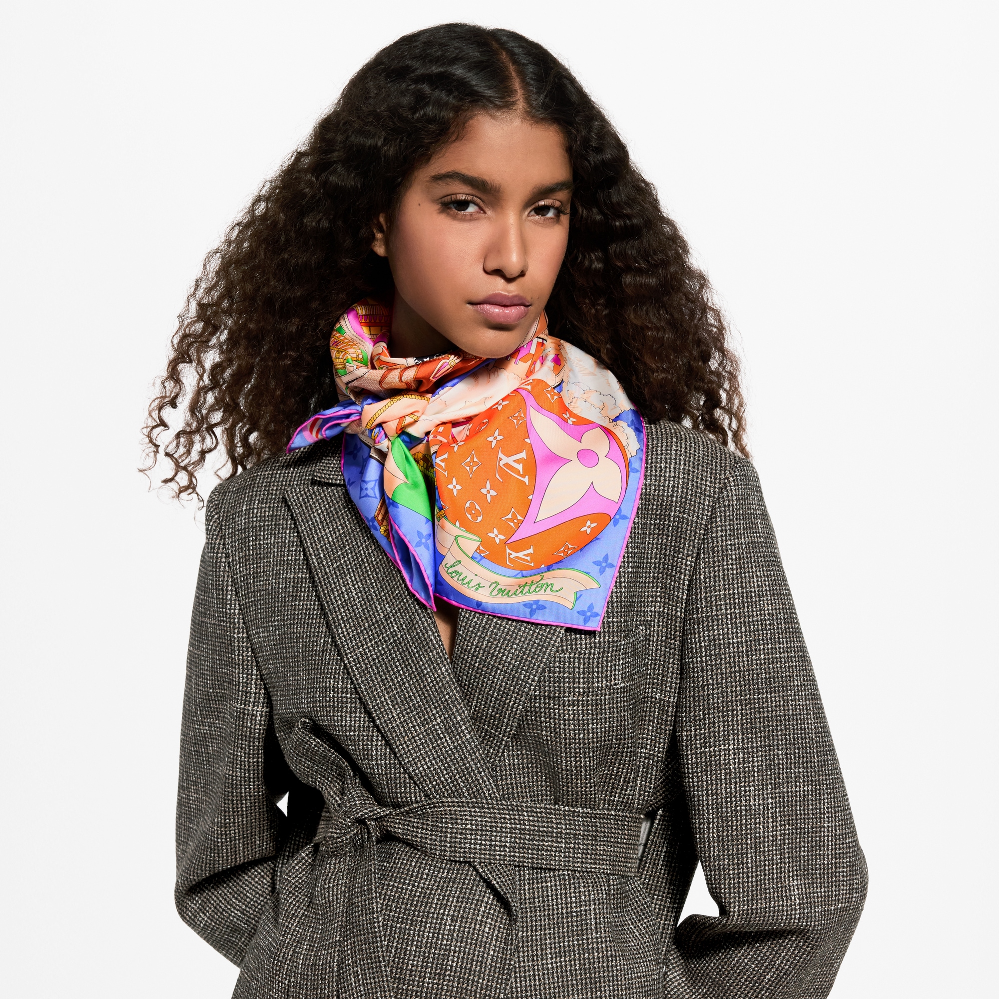 LV Wonderland Square 90 S00 - Women - Accessories | LOUIS VUITTON ®